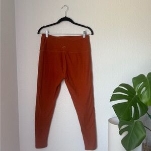 Beyond Yoga Women's Rust Leggings